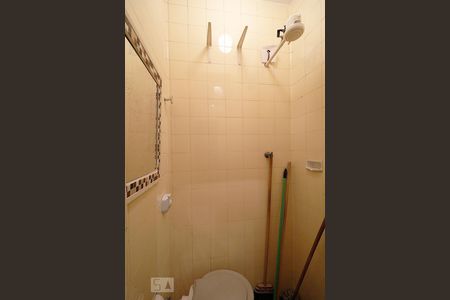 Apartamento à venda com 70m², 2 quartos e 1 vagaBanheiro de Serviço.