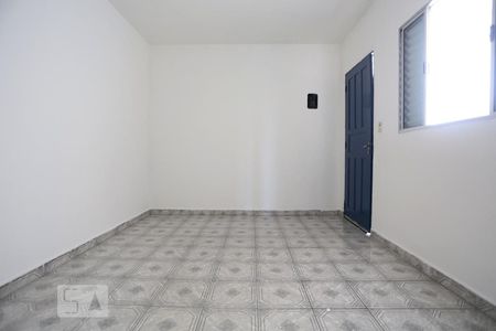 Sala de casa para alugar com 2 quartos, 150m² em Km 18, Osasco