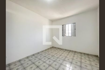 Quarto 1 de casa para alugar com 2 quartos, 150m² em Km 18, Osasco