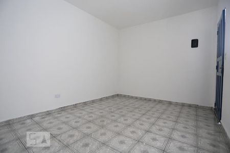 Sala de casa para alugar com 2 quartos, 150m² em Km 18, Osasco