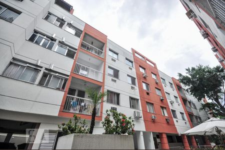 Apartamento à venda com 67m², 3 quartos e 1 vagaFachada