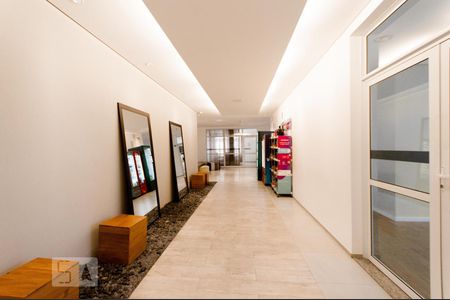 Hall social de kitnet/studio para alugar com 1 quarto, 40m² em Bela Vista, São Paulo