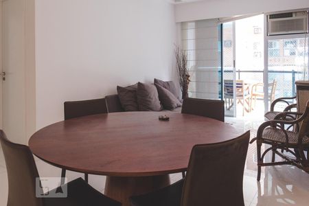 Sala de apartamento à venda com 3 quartos, 105m² em Barra da Tijuca, Rio de Janeiro