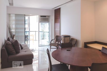 Sala de apartamento à venda com 3 quartos, 105m² em Barra da Tijuca, Rio de Janeiro