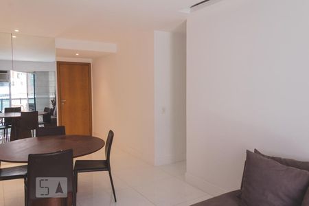 Sala de apartamento à venda com 3 quartos, 105m² em Barra da Tijuca, Rio de Janeiro