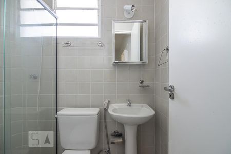 Banheiro de apartamento à venda com 2 quartos, 55m² em Santa Cruz, Belo Horizonte