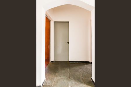 Corredor de apartamento para alugar com 2 quartos, 41m² em Vila Marieta, Campinas