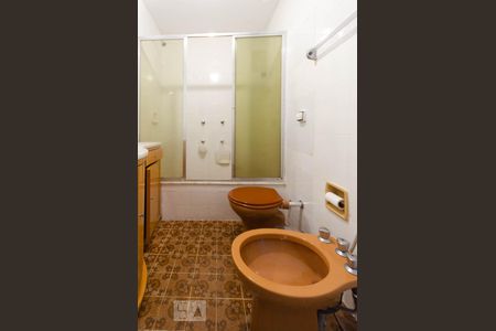 Banheiro social de apartamento para alugar com 3 quartos, 112m² em Leblon, Rio de Janeiro