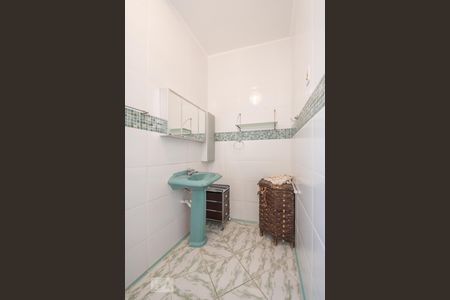 Apartamento à venda com 96m², 3 quartos e sem vaga Apartamento à venda com 96m², 3 quartos e sem vagaBanheiro social