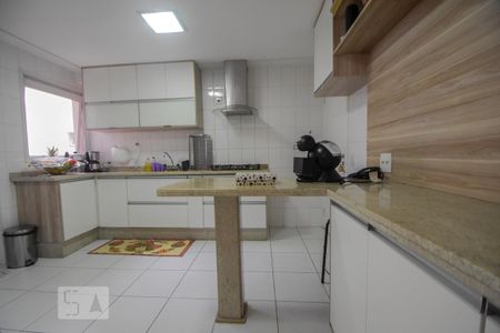 Cozinha de apartamento para alugar com 3 quartos, 127m² em Santo Amaro, São Paulo