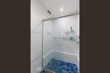 Apartamento à venda com 128m², 3 quartos e 2 vagas Apartamento à venda com 128m², 3 quartos e 2 vagasBanheiro