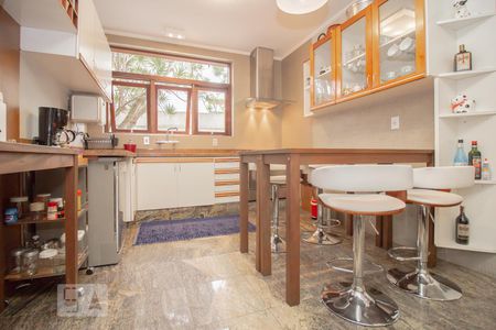 Casa de condomínio à venda com 450m², 5 quartos e 4 vagasCozinha