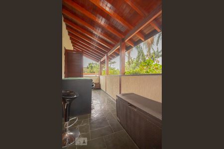 Casa de condomínio à venda com 450m², 5 quartos e 4 vagasVaranda suíte 2 e 3