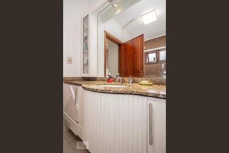 Casa de condomínio à venda com 450m², 5 quartos e 4 vagasSuíte 2