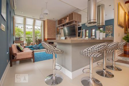 Sala  de casa de condomínio à venda com 5 quartos, 450m² em Alphaville Residencial Dois, Barueri