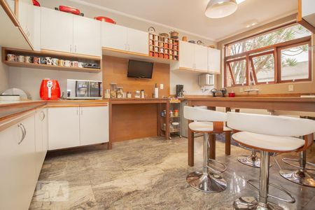 Casa de condomínio à venda com 450m², 5 quartos e 4 vagasCozinha