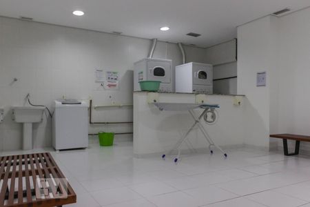 Apartamento à venda com 89m², 2 quartos e 2 vagas Apartamento à venda com 89m², 2 quartos e 2 vagasLavanderia