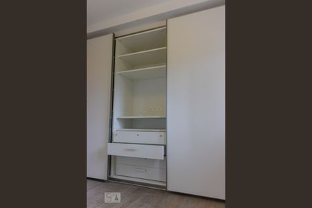 Apartamento à venda com 89m², 2 quartos e 2 vagas Apartamento à venda com 89m², 2 quartos e 2 vagasSuíte