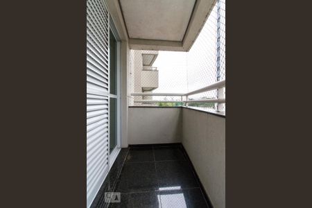 Apartamento para alugar com 150m², 3 quartos e 4 vagasVaranda Quarto Suíte 1 
