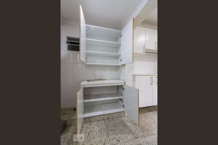 Apartamento para alugar com 150m², 3 quartos e 4 vagasArmários da Area de Serviço 