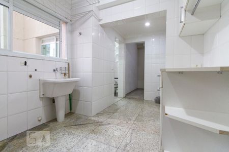 Apartamento para alugar com 150m², 3 quartos e 4 vagasArea de Serviço 