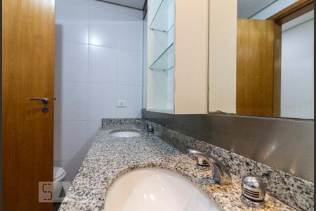 Apartamento para alugar com 150m², 3 quartos e 4 vagasPia do Banheiro Suíte 1 