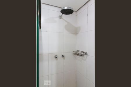 Apartamento para alugar com 150m², 3 quartos e 4 vagasChuveiro do Banheiro Suíte 1 