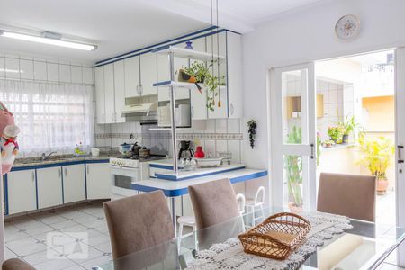 Casa para alugar com 400m², 3 quartos e 3 vagasCozinha