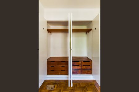 Apartamento à venda com 95m², 2 quartos e 2 vagasQuarto 1