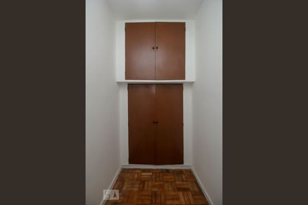 Apartamento para alugar com 56m², 1 quarto e sem vaga Apartamento para alugar com 56m², 1 quarto e sem vagaQuarto de Serviço