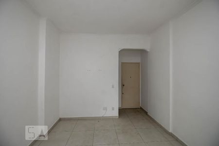Sala de apartamento para alugar com 1 quarto, 56m² em Botafogo, Rio de Janeiro