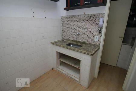 Apartamento para alugar com 56m², 1 quarto e sem vaga Apartamento para alugar com 56m², 1 quarto e sem vagaCozinha - Armários