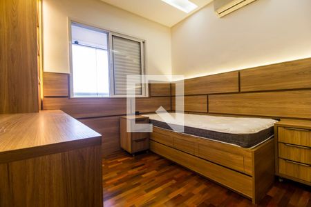 Apartamento à venda com 106m², 3 quartos e 2 vagasQuarto 3