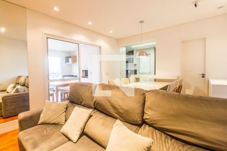 Sala de TV de apartamento à venda com 3 quartos, 106m² em Empresarial 18 do Forte, Barueri