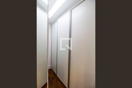Apartamento à venda com 106m², 3 quartos e 2 vagasCloset da suíte 1