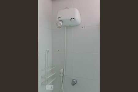 Detalhe do banheiro de apartamento para alugar com 1 quarto, 46m² em Aclimação, São Paulo