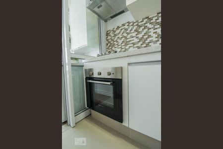 Cozinha de apartamento à venda com 1 quarto, 49m² em Vila Cordeiro, São Paulo