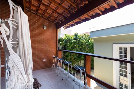 Casa à venda com 200m², 4 quartos e 2 vagasÁrea externa Churrasqueira