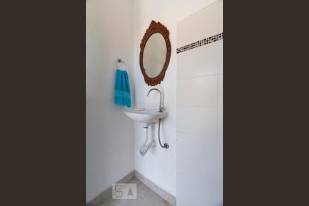 Casa à venda com 200m², 4 quartos e 2 vagasBanheiro de serviço