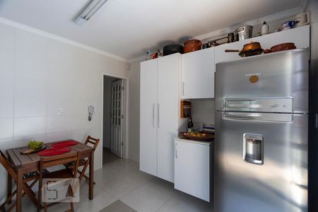 Casa à venda com 200m², 4 quartos e 2 vagasCozinha