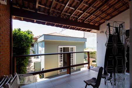 Casa à venda com 200m², 4 quartos e 2 vagasÁrea externa Churrasqueira