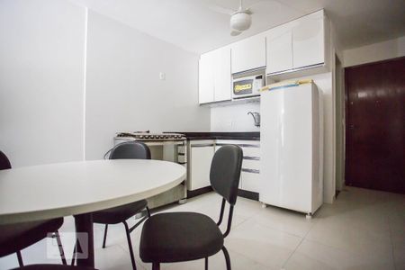 Studio para alugar com 28m², 1 quarto e sem vaga Studio para alugar com 28m², 1 quarto e sem vagaCozinha
