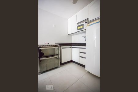 Studio para alugar com 28m², 1 quarto e sem vaga Studio para alugar com 28m², 1 quarto e sem vagaCozinha
