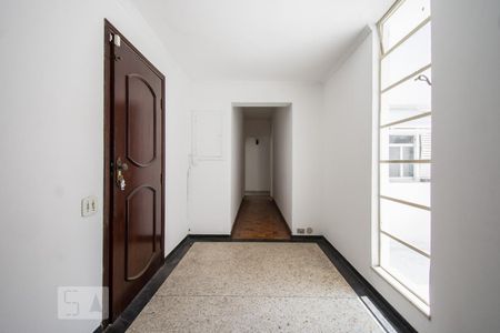 Corredor de casa para alugar com 3 quartos, 150m² em Rudge Ramos, São Bernardo do Campo