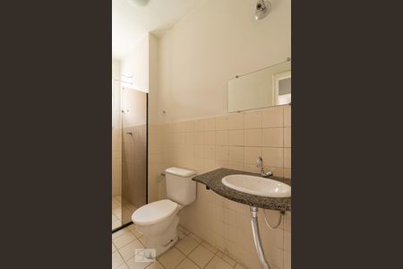 Banheiro de apartamento à venda com 2 quartos, 56m² em Santa Rosa, Belo Horizonte