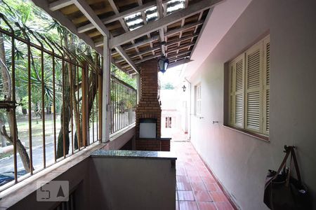 Casa à venda com 380m², 3 quartos e 2 vagasChurrasqueira