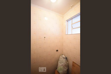 Casa à venda com 380m², 3 quartos e 2 vagasBanheiro de serviço 1