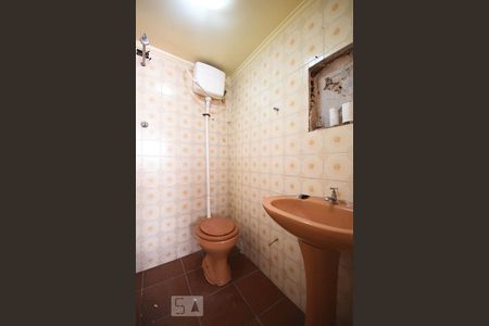 Casa à venda com 380m², 3 quartos e 2 vagasBanheiro de serviço 2