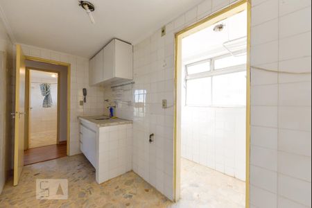 Cozinha de apartamento para alugar com 1 quarto, 34m² em Pinheiros, São Paulo