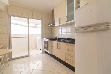 Apartamento à venda com 64m², 2 quartos e 1 vaga Apartamento à venda com 64m², 2 quartos e 1 vagaCozinha